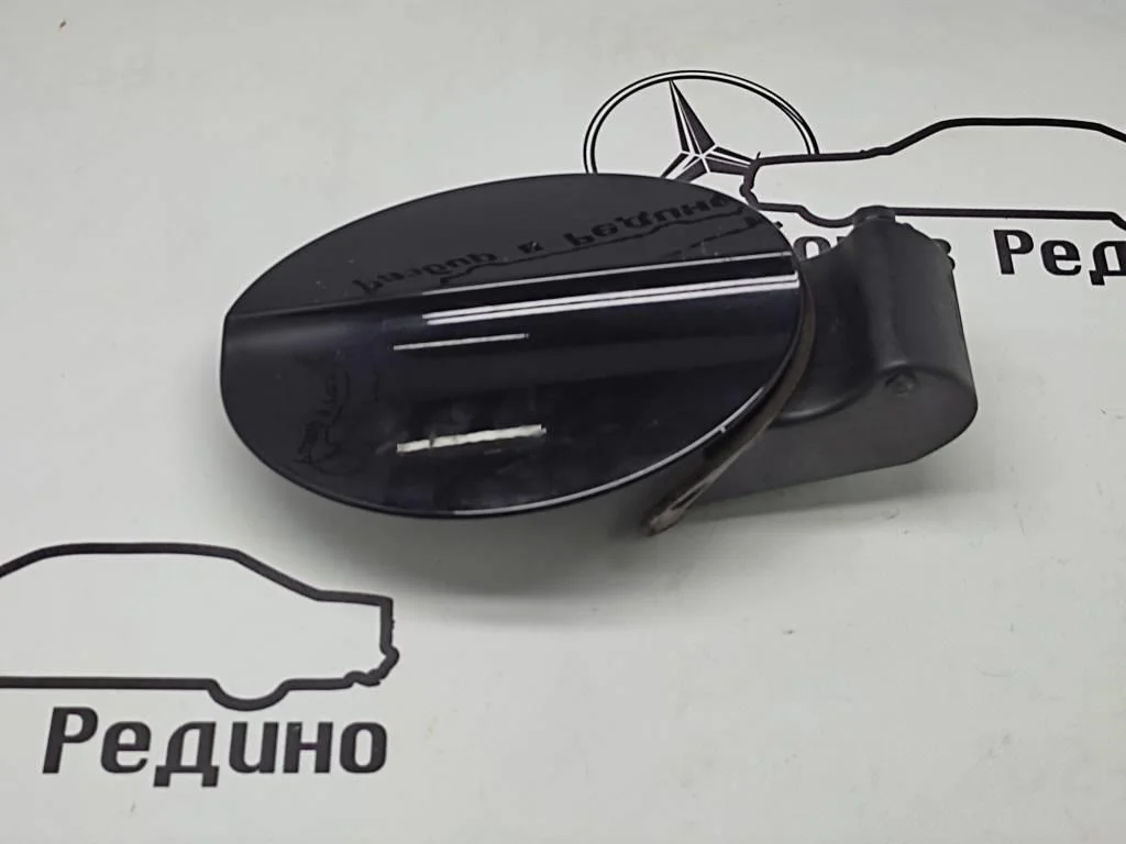 Лючок топливного бака Mercedes-Benz
