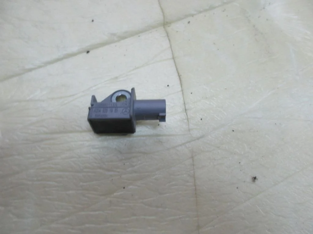 Датчик удара Mercedes-Benz