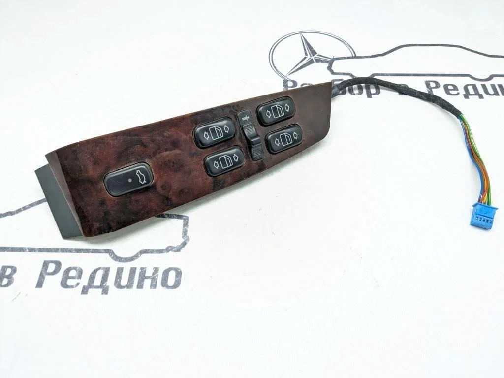 Блок кнопок стеклоподъемников Mercedes-Benz