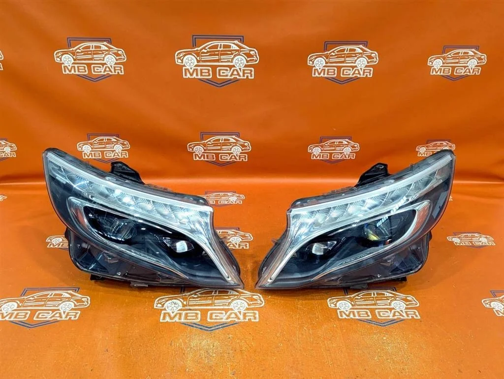 Комплект фар Mercedes-Benz