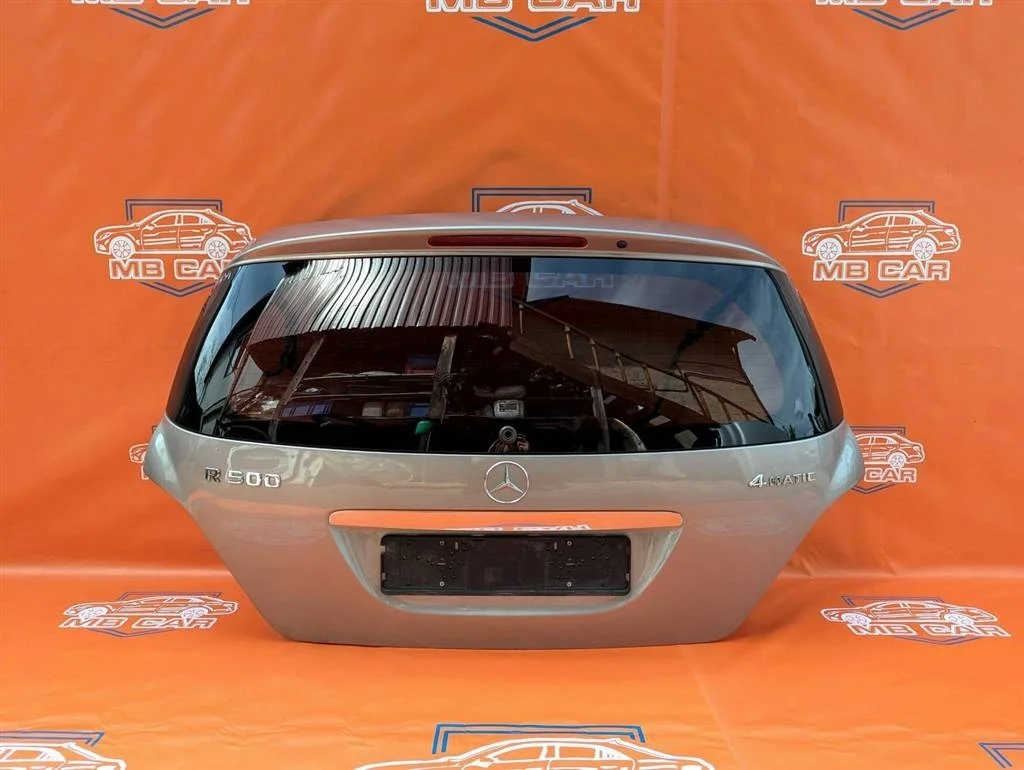 Крышка багажника Mercedes-Benz