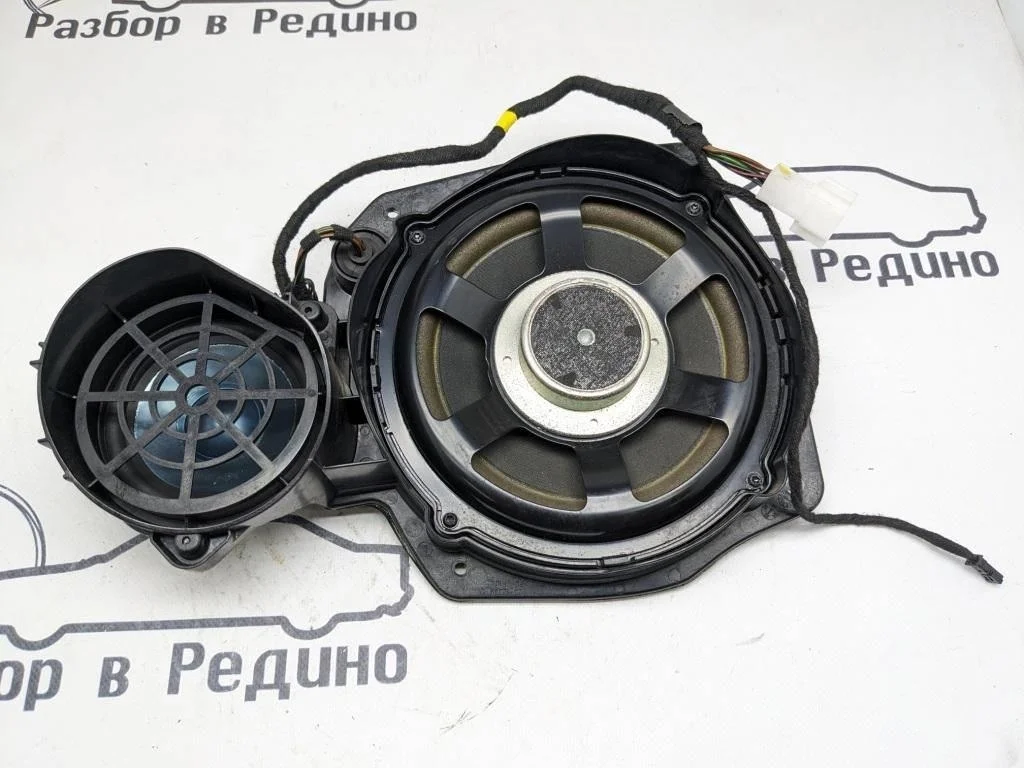 Динамик Mercedes-Benz