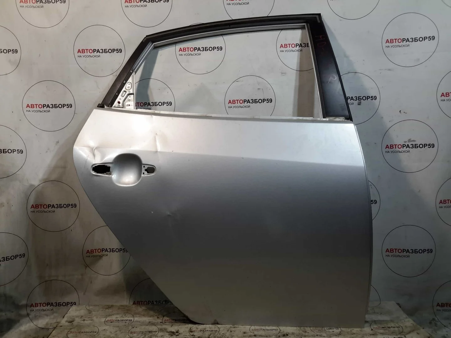 Дверь задняя правая Hyundai Elantra HD