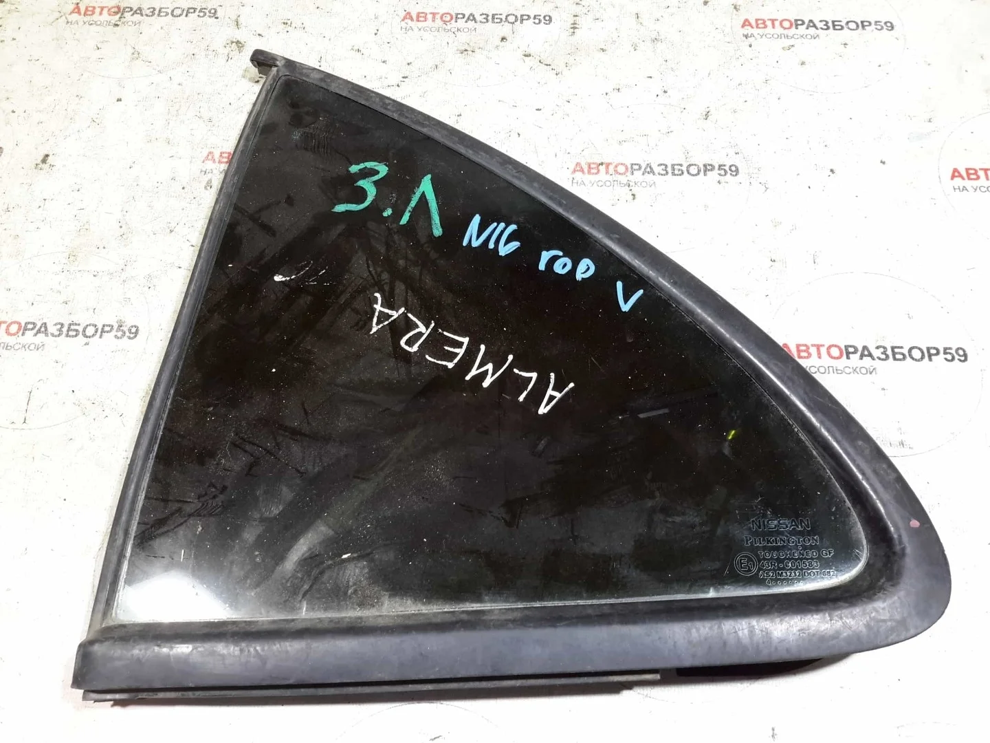 Форточка двери задняя левая Nissan Almera N16