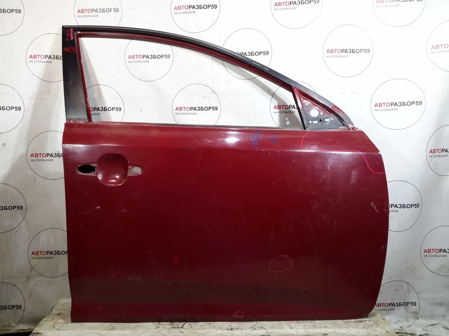 Дверь передняя правая KIA Ceed ED