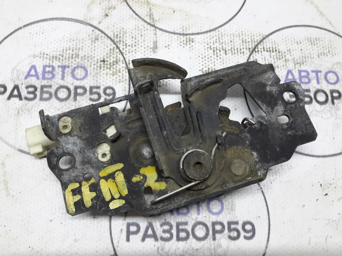 Замок капота Ford Focus 3