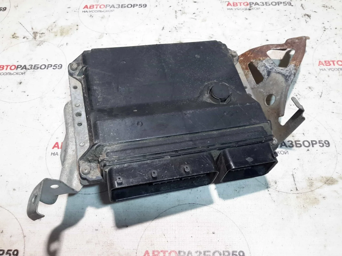 Блок управления двигателем Toyota Auris 150