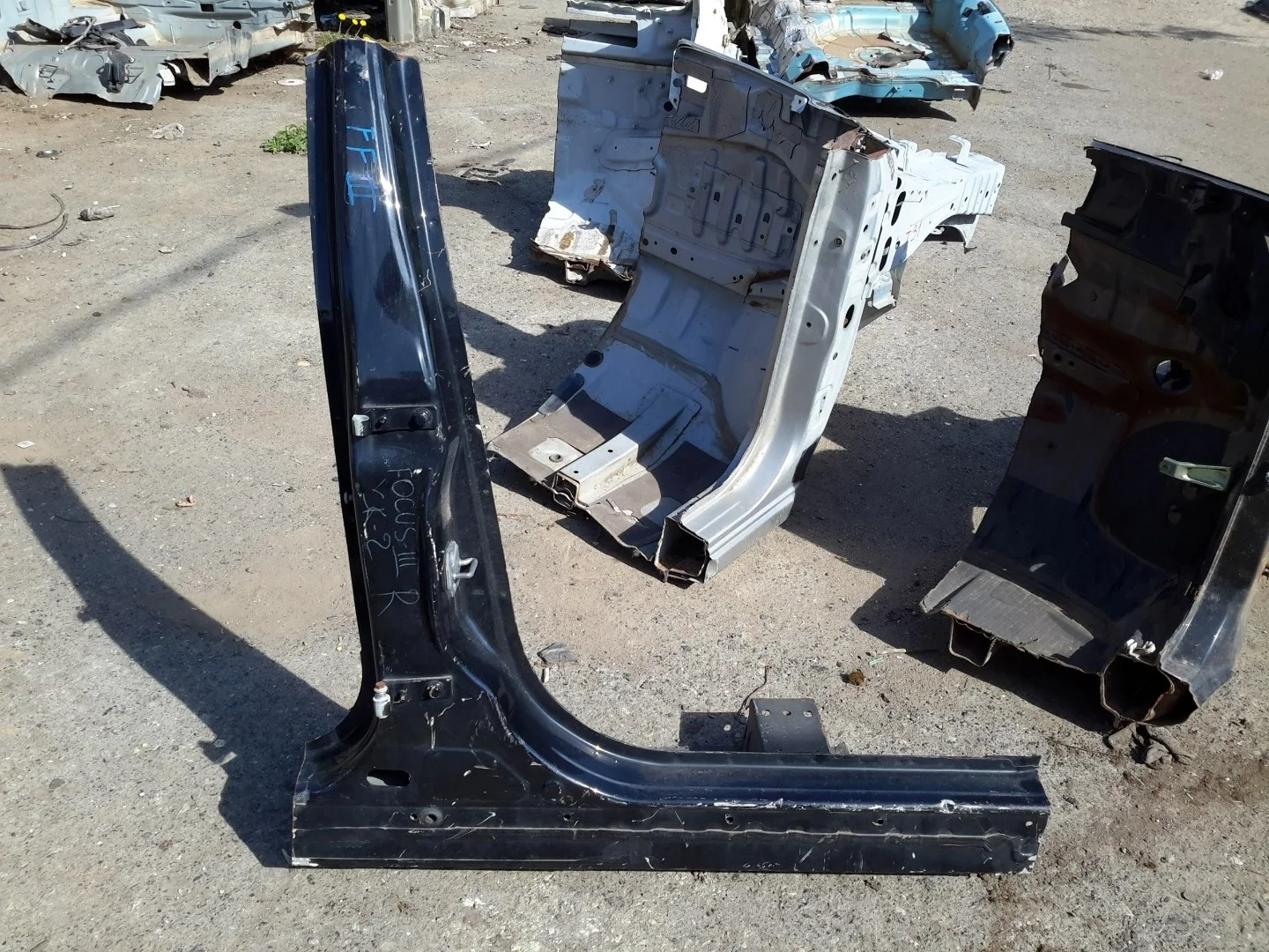 Порог правый Ford Focus 3