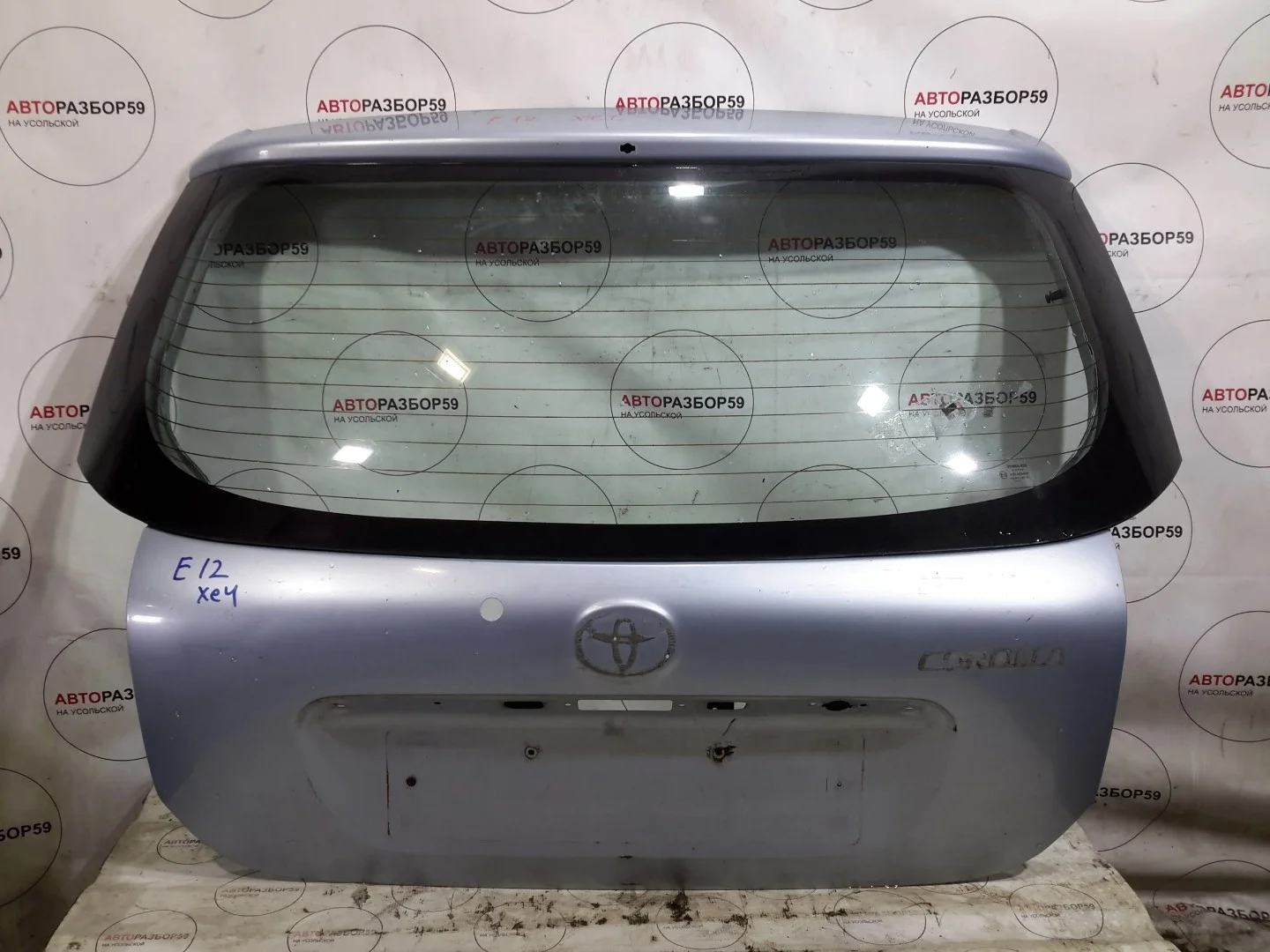Дверь багажника Toyota Corolla 120