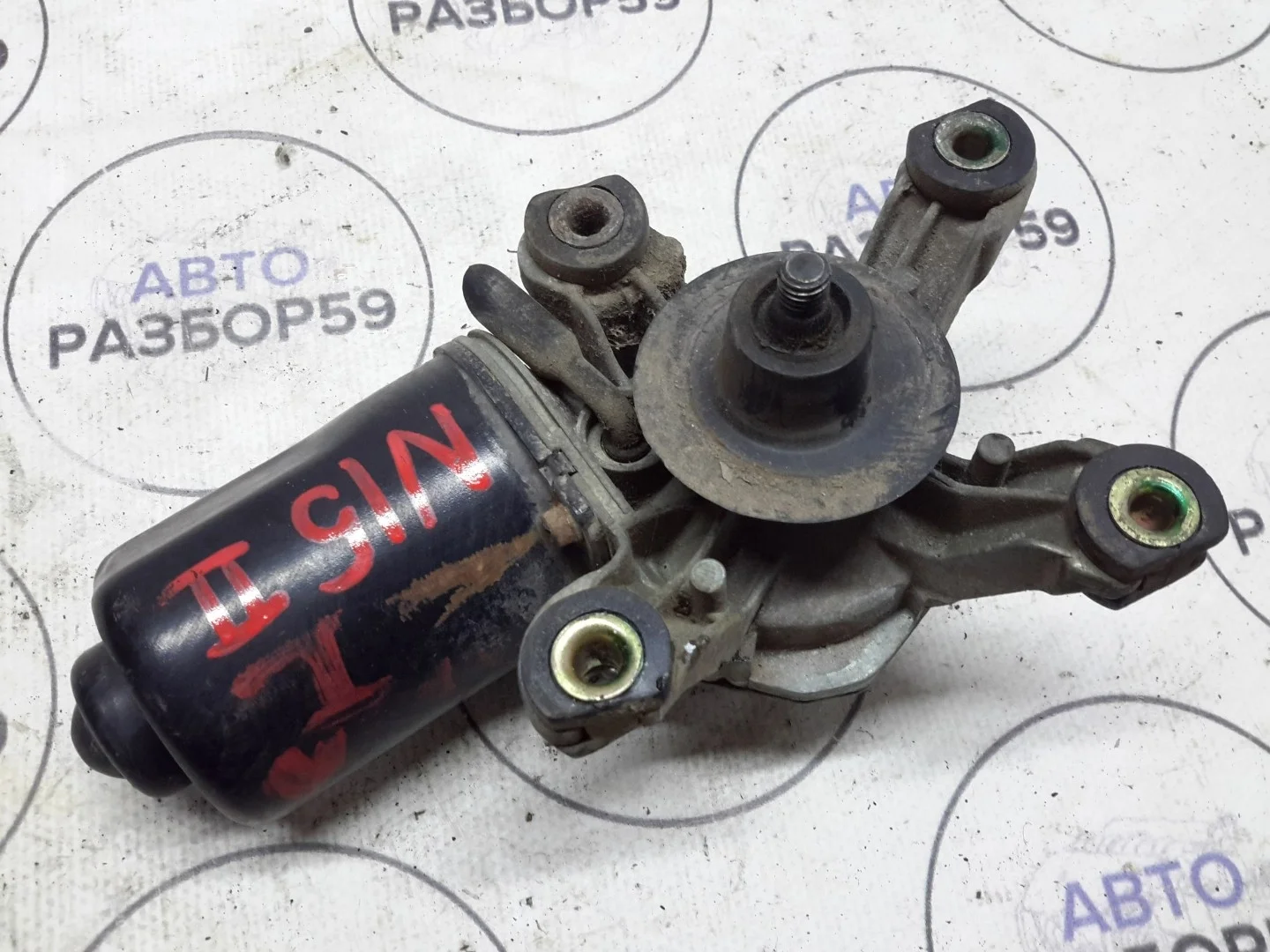 Моторчик дворников передний Nissan Almera N15