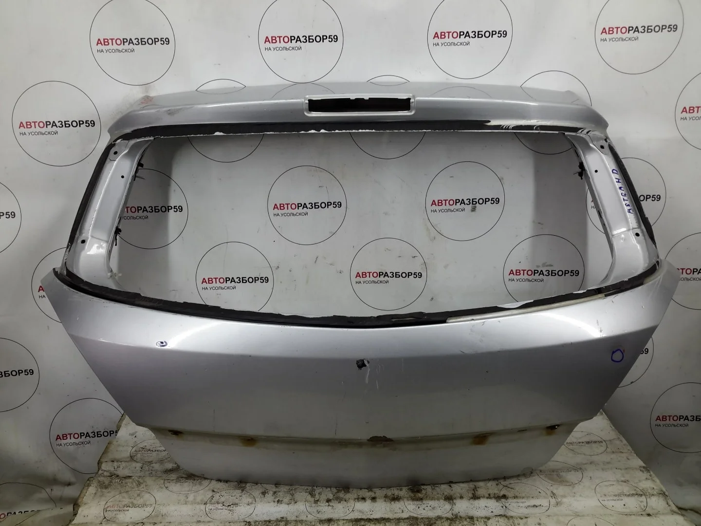 Дверь багажника Opel Astra H
