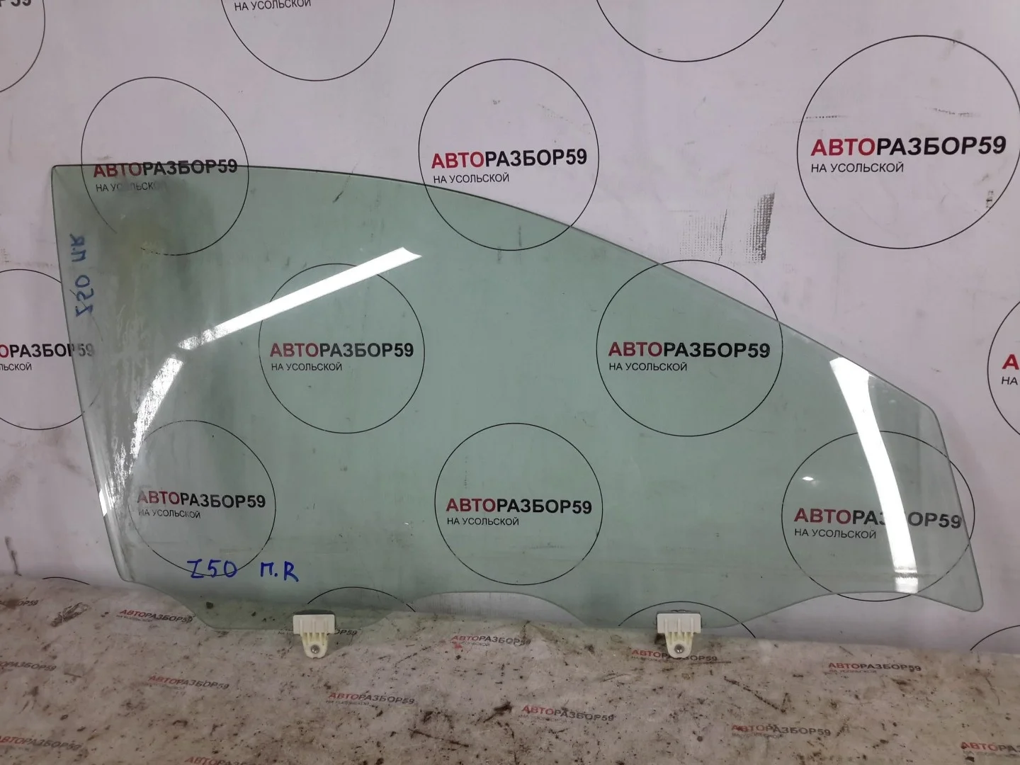 Стекло переднее правое Nissan Murano Z50