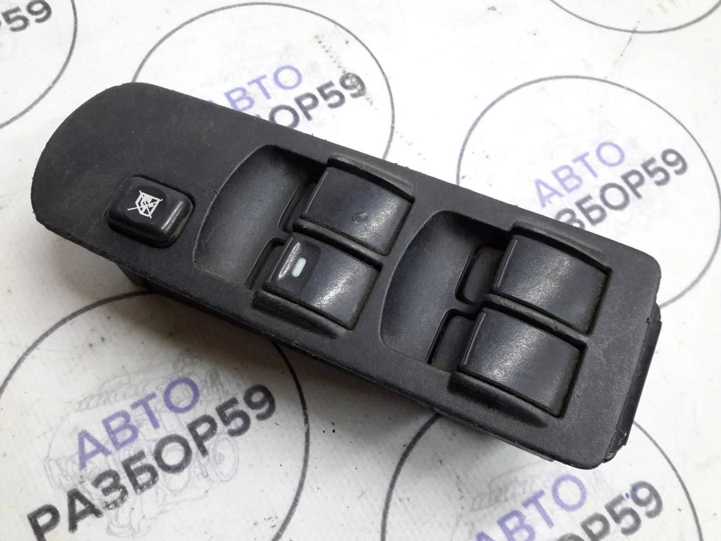 Блок стеклоподъемников Mitsubishi Colt Z3