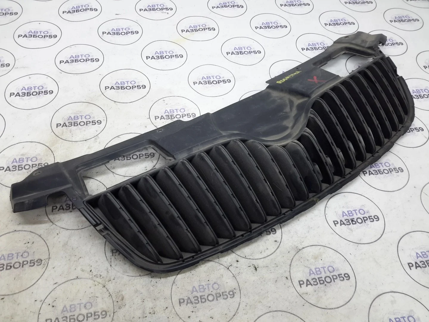Решетка радиатора Skoda Roomster