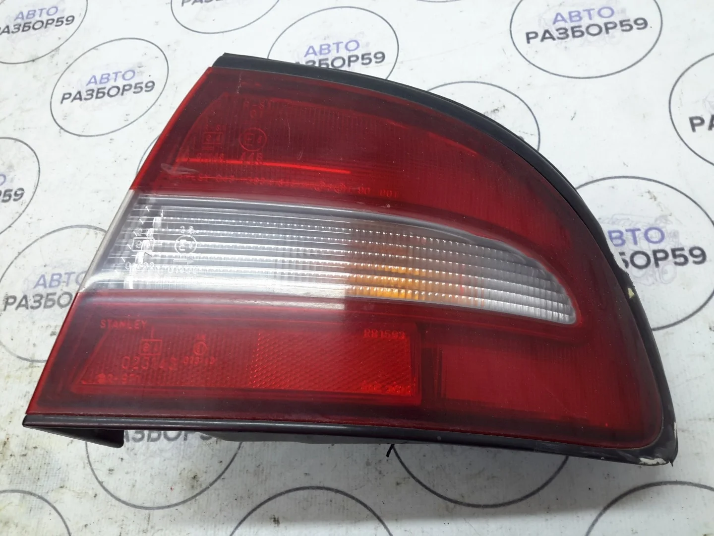 Фонарь правый Mitsubishi Galant 7