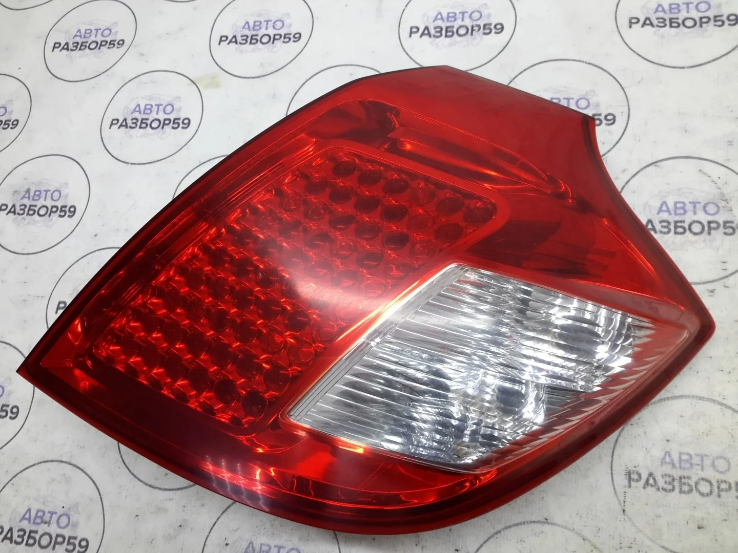 Фонарь правый KIA Ceed ED