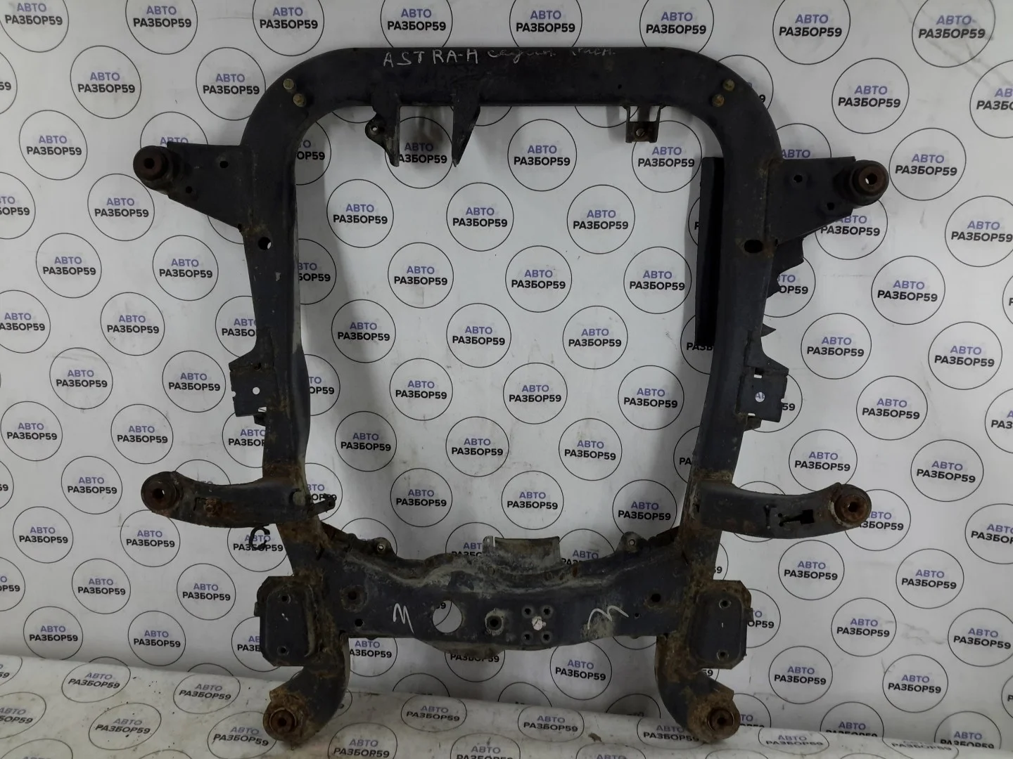 Подрамник передний Opel Astra H