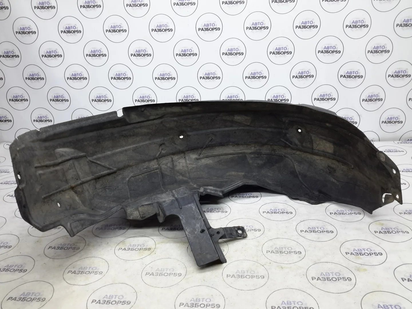Подкрылок задний правый Subaru Legacy Outback B13