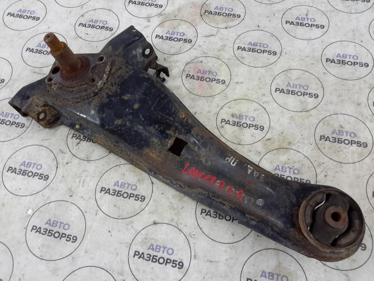 Рычаг задний правый Mitsubishi Lancer 9
