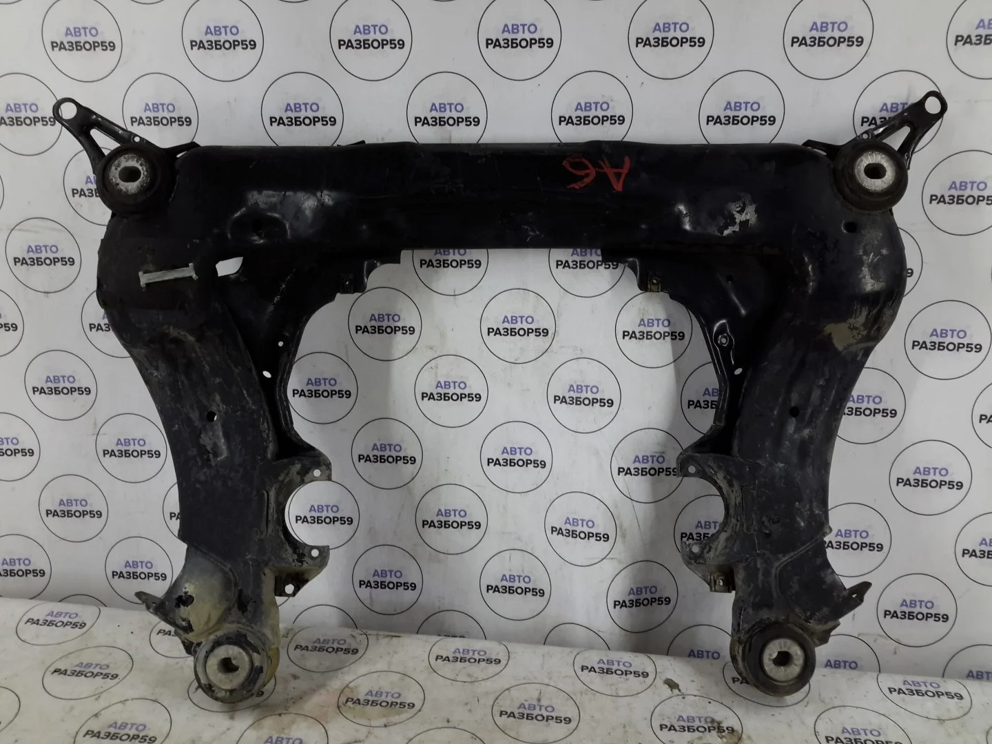 Подрамник передний Audi A6 C5