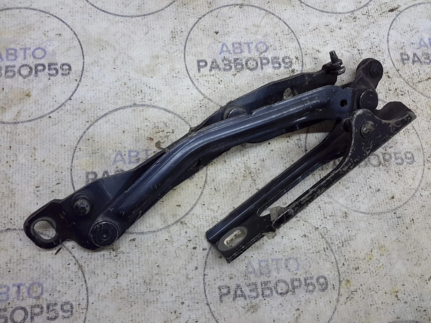 Петля багажника Opel Vectra C