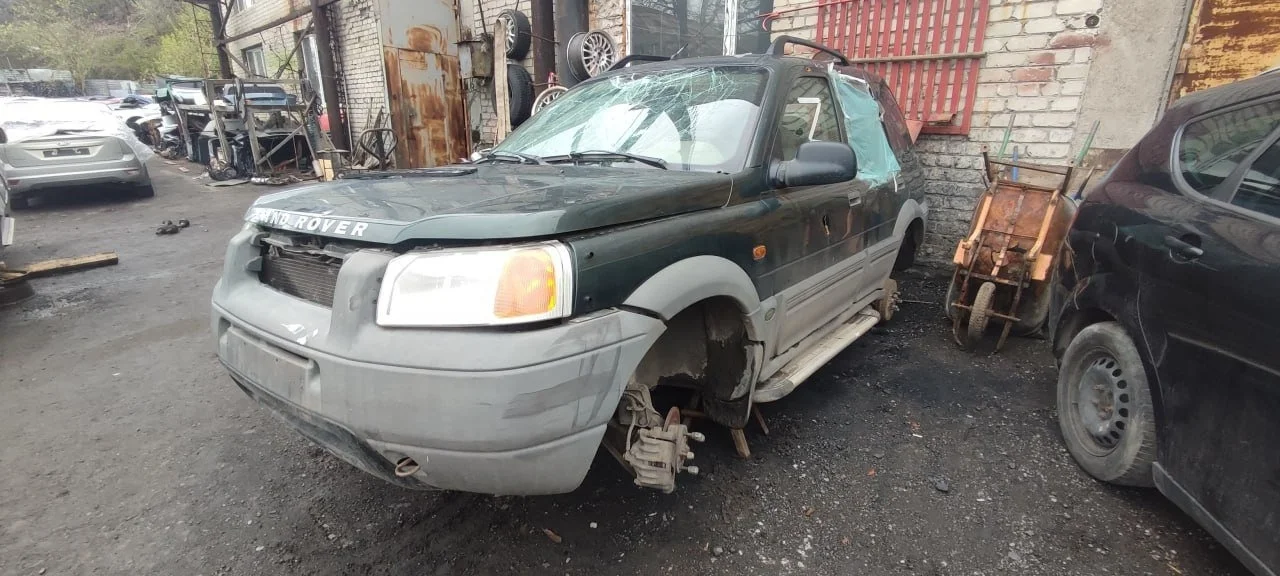 Фара левая Land Rover Freelander L314 1998-2006 2.0D (111Hp) (204D3) 4WD MT