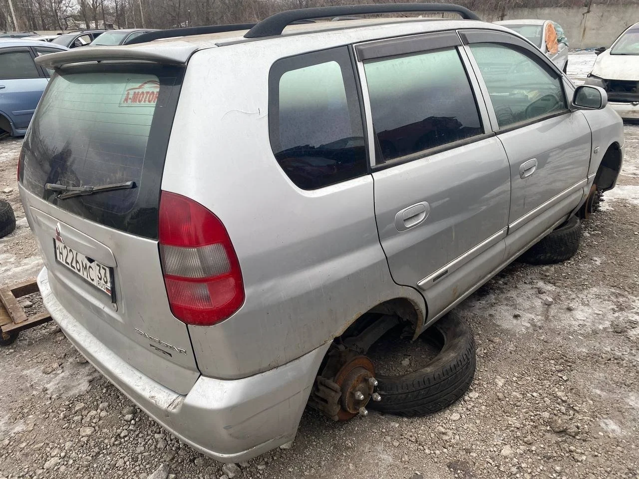 Амортизатор передний правый Mitsubishi Space Star DG 1998-2006 1.6 (98Hp) (4G18) FWD MT
