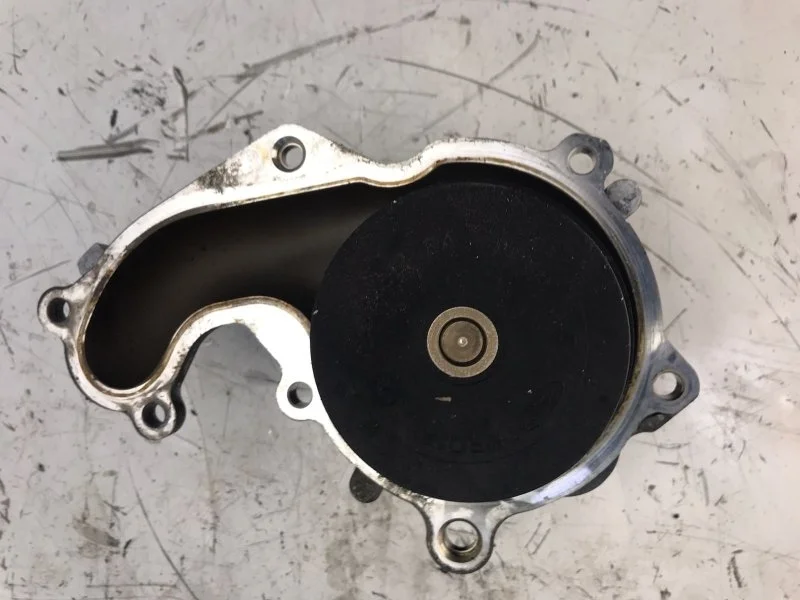 Насос водяной (помпа) Ford C-MAX 2003-2010