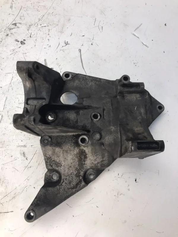 Кронштейн генератора Ford C-MAX 2003-2010