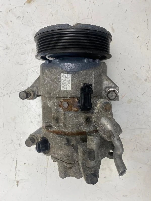 Компрессор кондиционера Toyota Avensis T250 2003—2006