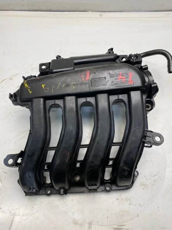Коллектор впускной Renault Megane 2 2002-2009