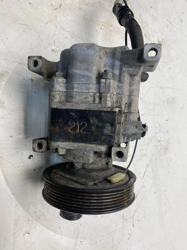 Компрессор кондиционера Mazda 3 2003-2009 BK