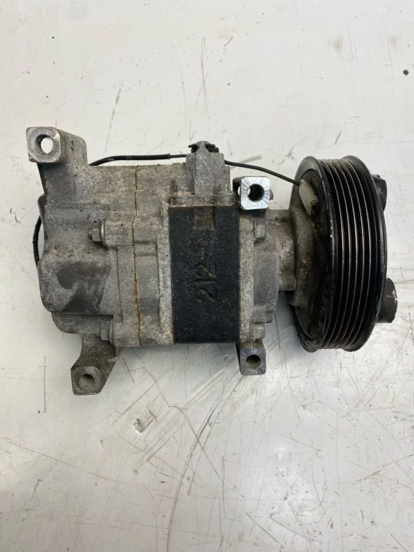 Компрессор кондиционера Mazda 3 2003-2009 BK