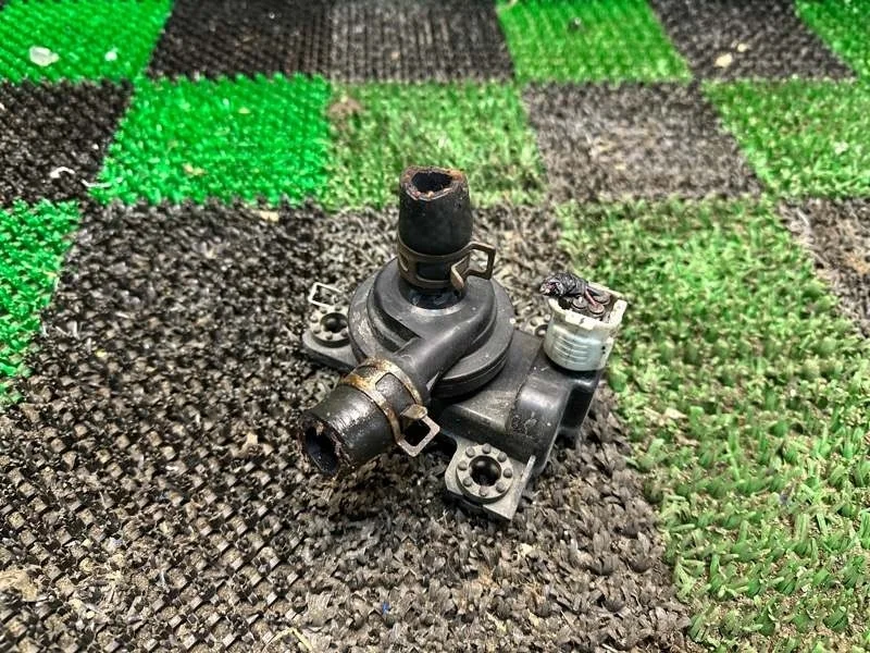 Помпа инвертора Lexus RX400h 2003-2008