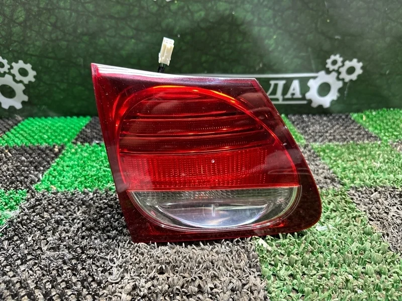 Фонарь в крышку багажника LEXUS GS 2006-2011