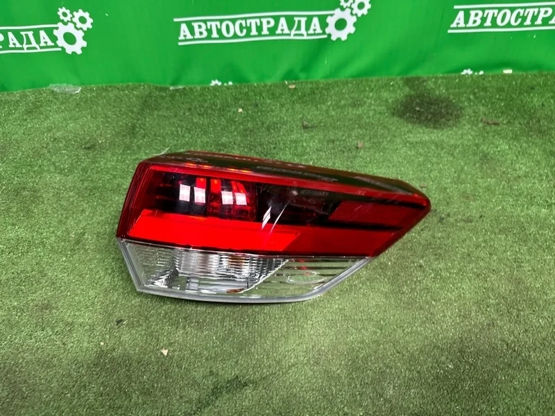 Фонарь Toyota Highlander 2016-2019 U50