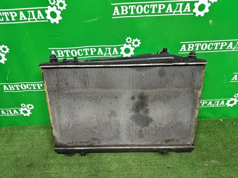 Радиатор двигателя Lexus LS 2008-2017