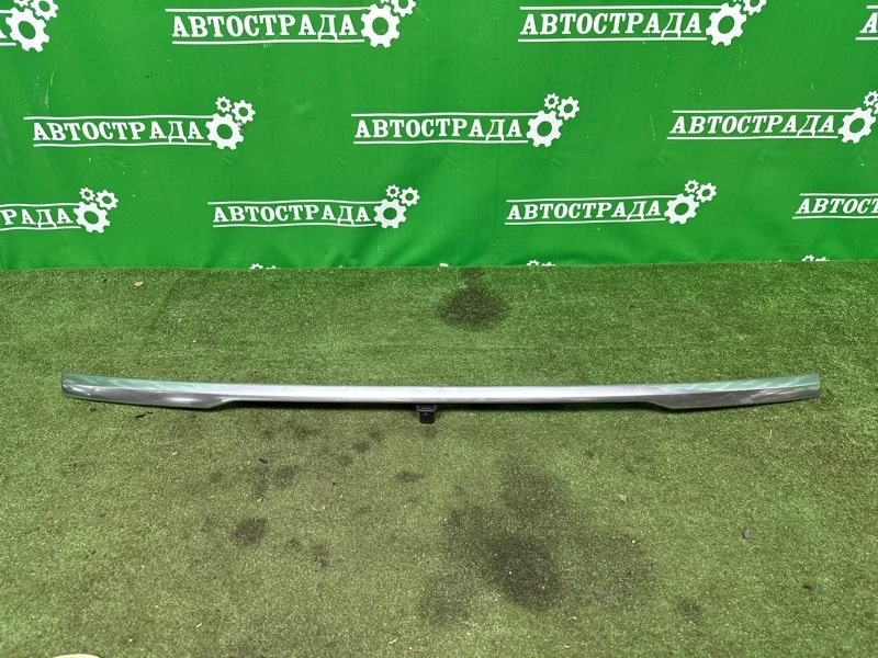 Накладка двери багажника Land Rover Range 2013-2021 L494