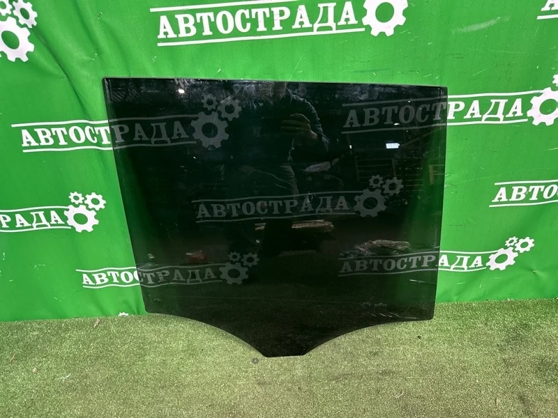 Стекло двери Mercedes GL 2012-2019 X166