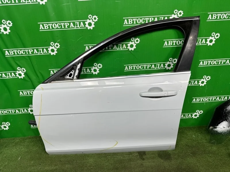 Дверь Jaguar XE 2015-2021 X760