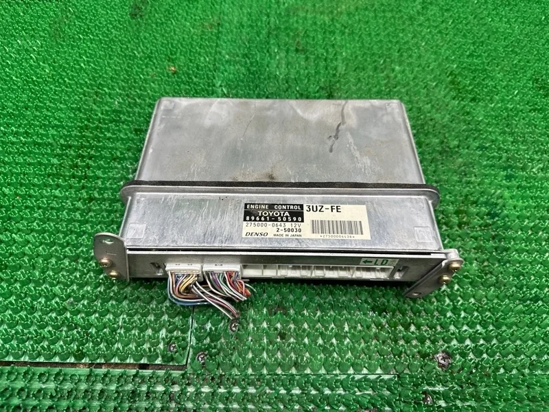 Блок управления двигателем Toyota 2000-2003
