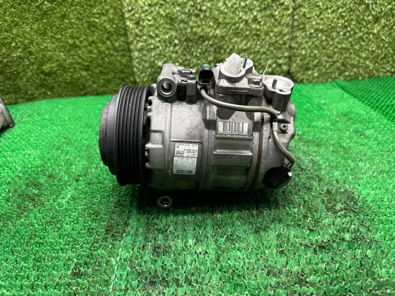 Компрессор кондиционера Mercedes W221