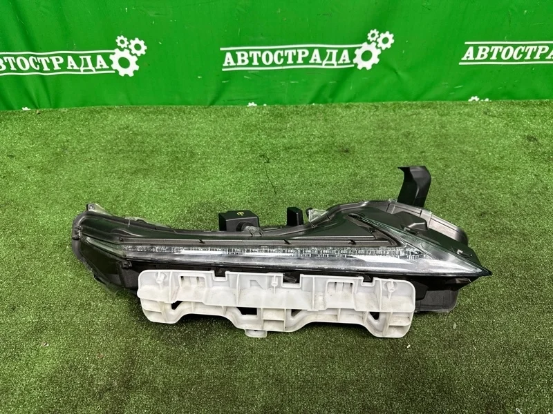 Поворотник Lexus NX 2014-2021