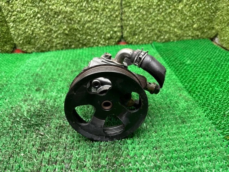 Насос гур Toyota Land Cruiser Prado 120 2002-2009