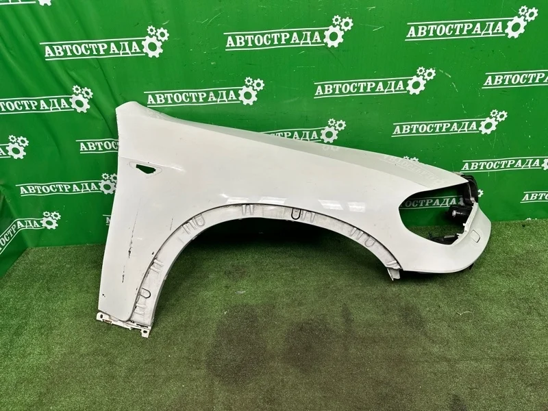 Крыло BMW X5 2010-2013 E70