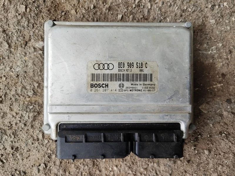 Блок управления двигателем Audi A4 B6 AMB 2003