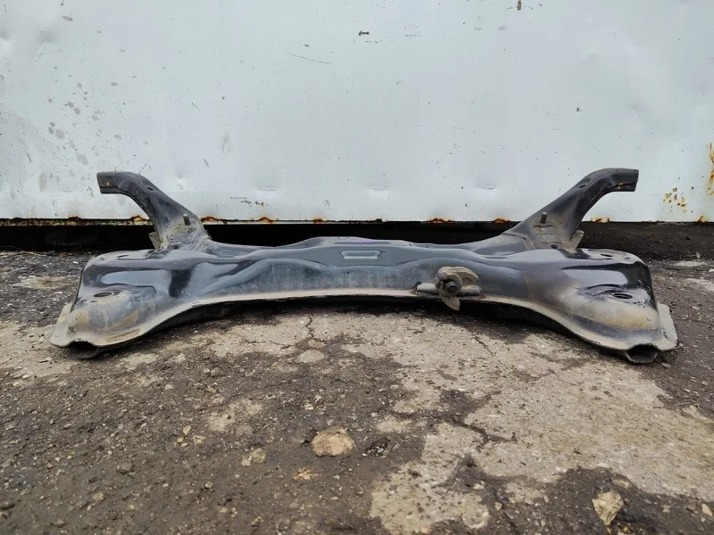 Подрамник передний Hyundai Solaris 2012