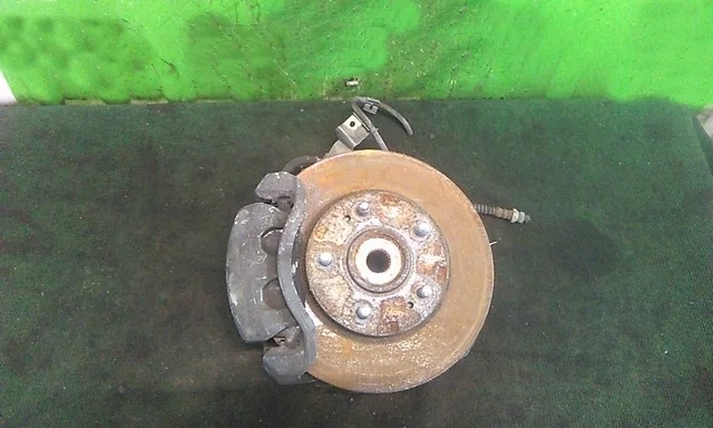 Кулак поворотный левый NA4W MITSUBISHI GRANDIS NA4W 2003-2011