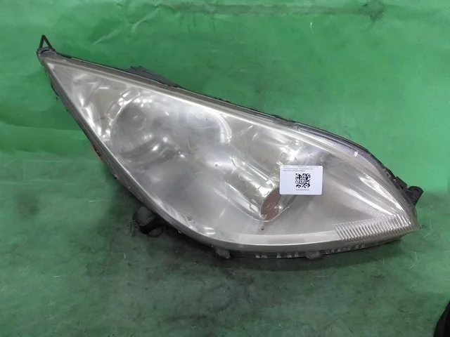 Фара правая Z25A MITSUBISHI COLT VI Z20 / Z30 2002-2008, COLT VI Z20 / Z30 2008-2012