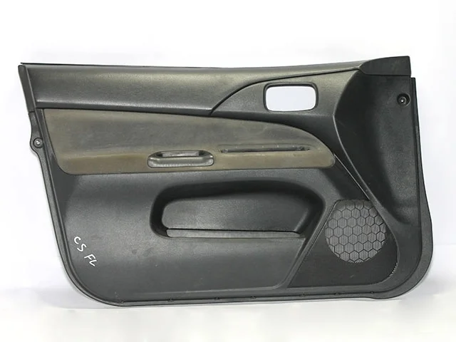 Обшивка двери передней левой CS3W MITSUBISHI LANCER IX CS 2003-2005